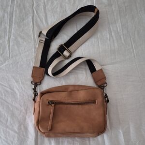 Universal Thread Tan Crossbody Bag with Black & Cream Strap